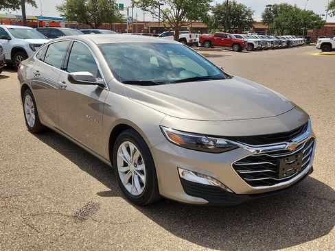 Used 2025 Chevrolet Malibu LT FWD image 6