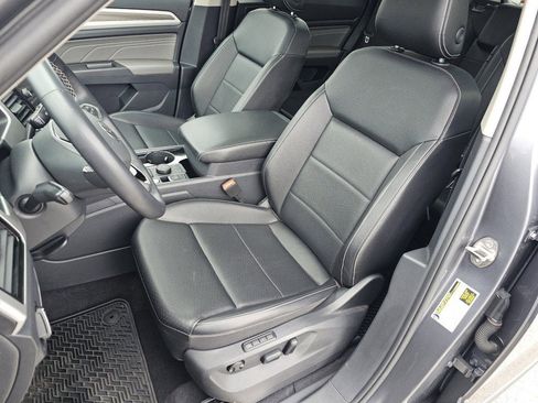 Used 2022 Volkswagen Atlas SEL AWD/4WD image 6