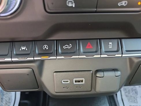 Used 2023 GMC Sierra 1500 Pro w/ Fleet Convenience Package AWD/4WD image 26