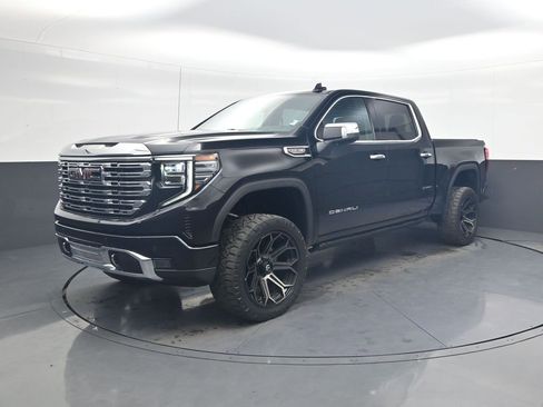 Used 2022 GMC Sierra 1500 Denali image 2