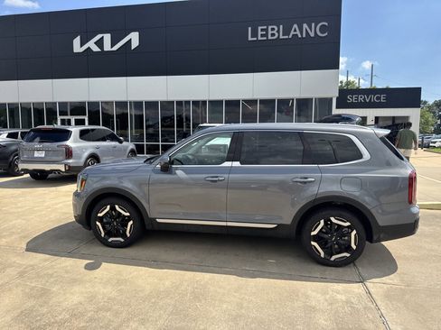 Certified 2025 Kia Telluride S AWD/4WD image 5