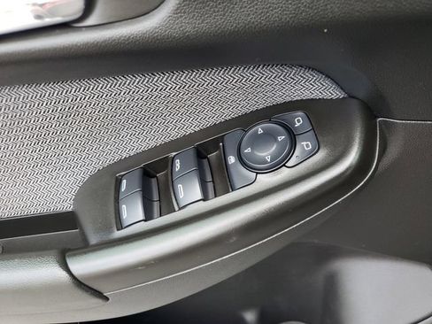 Used 2024 Chevrolet TrailBlazer LS FWD image 30