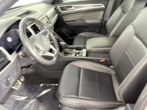 Used 2023 Jeep Wrangler Unlimited Sahara AWD/4WD image 12