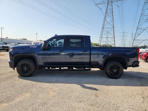 Used 2021 Chevrolet Silverado 2500 LTZ w/ LTZ Plus Package AWD/4WD image 4