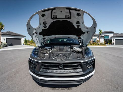 Used 2024 Porsche Macan GTS image 24