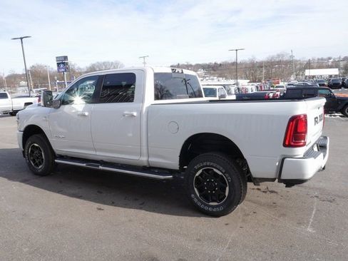 Used 2025 RAM 2500 Laramie image 12