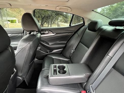 Used 2017 Nissan Maxima 3.5 SL image 19