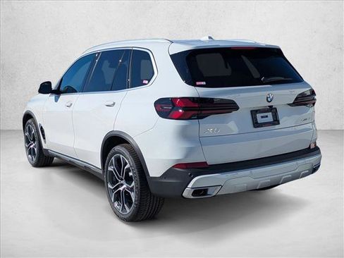 New 2026 BMW X5 xDrive40i image 9