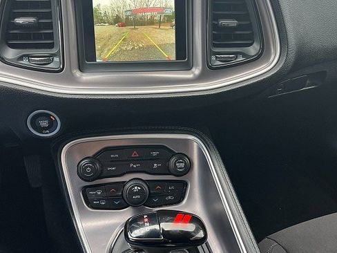 Used 2022 Dodge Challenger GT image 10