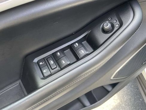 Used 2021 Jeep Grand Cherokee L Limited w/ Luxury Tech Group II AWD/4WD image 23
