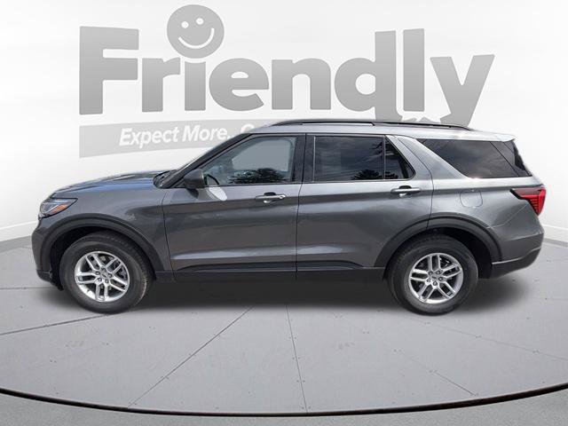 Used 2027 Ford Explorer Active AWD/4WD image 3