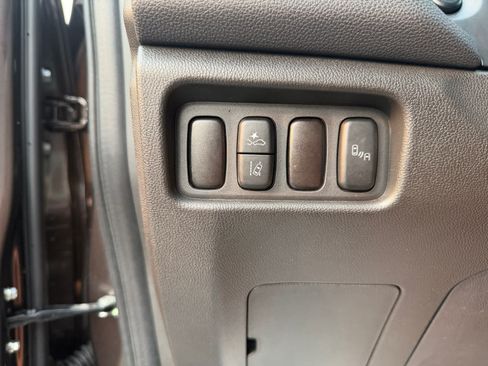 Used 2025 Mitsubishi Outlander Sport SE AWD/4WD image 25