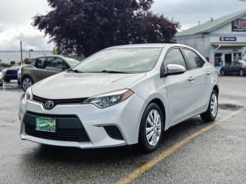 Used 2014 Toyota Corolla LE FWD image 3