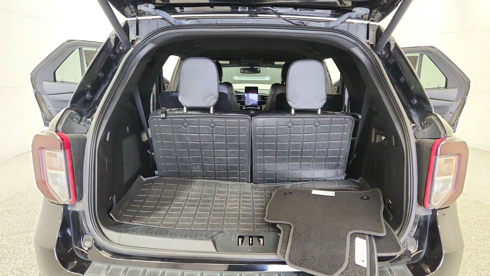 Used 2022 Ford Explorer ST w/ Equipment Group 401A AWD/4WD image 40