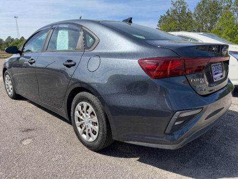 Used 2020 Kia Forte Sedan FWD image 2