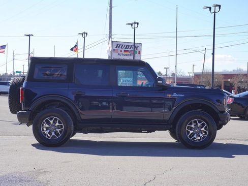 Used 2021 Ford Bronco Badlands image 8