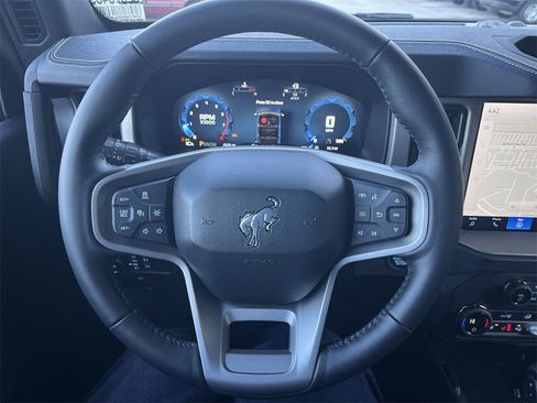New 2025 Ford Bronco Outer Banks w/ Sasquatch Package image 11