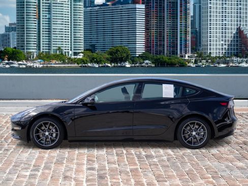 Used 2022 Tesla Model 3 RWD image 8