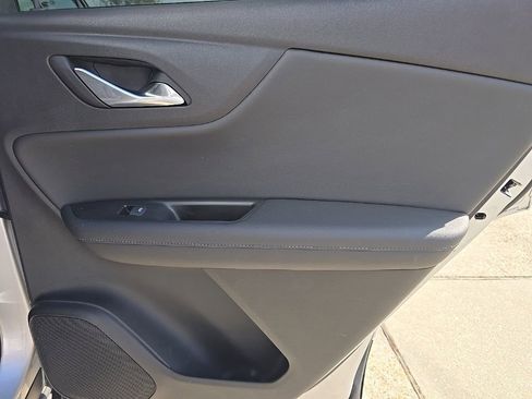 Used 2020 Chevrolet Blazer LT image 38