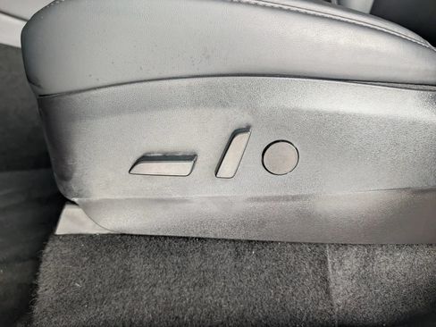 Used 2020 Tesla Model Y Long Range AWD/4WD image 14