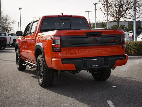 Used 2025 Nissan Frontier PRO-4X w/ Pro Convenience Package image 7