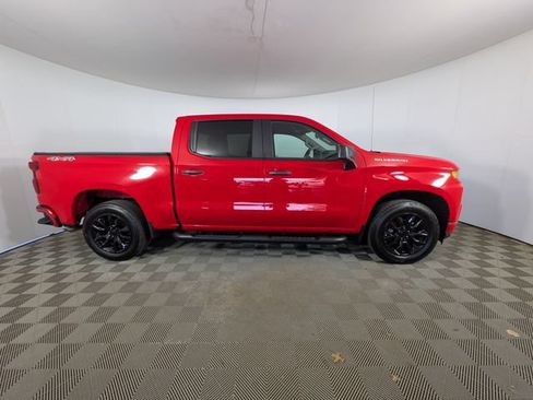 Used 2020 Chevrolet Silverado 1500 Custom w/ Custom Value Package AWD/4WD image 5