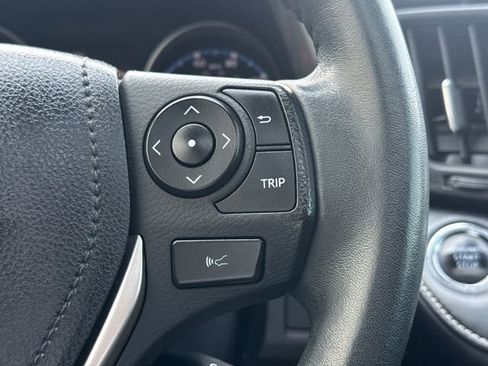 Used 2017 Toyota RAV4 XLE FWD image 28