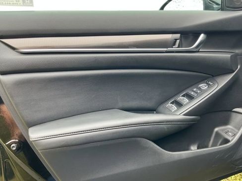 Used 2022 Honda Accord Sport image 12