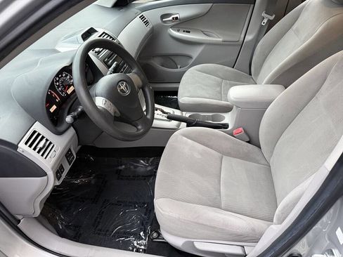 Used 2012 Toyota Corolla LE image 16