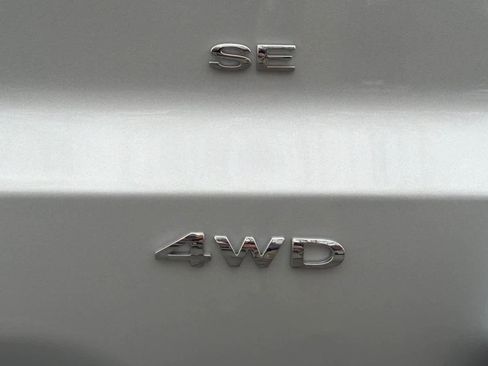 Used 2019 Ford EcoSport SE image 12