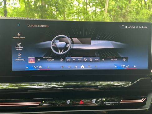 New 2024 BMW 530i xDrive w/ Premium Package AWD/4WD image 20