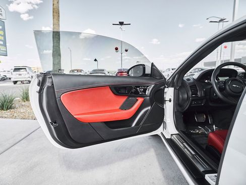 Used 2023 Jaguar F-TYPE Coupe RWD image 12