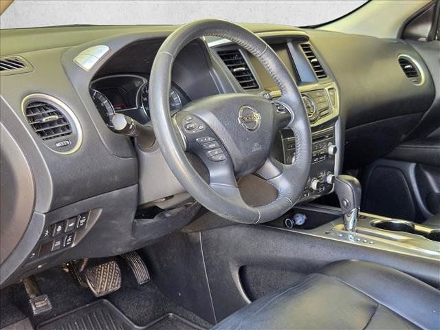 Used 2017 Nissan Pathfinder SL FWD image 9