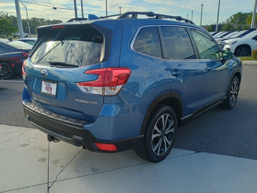 Certified 2023 Subaru Forester Limited AWD/4WD image 5