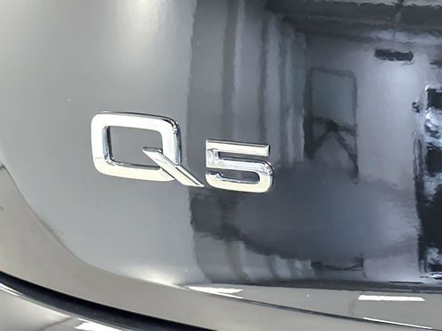 Used 2024 Audi Q5 e Premium image 26