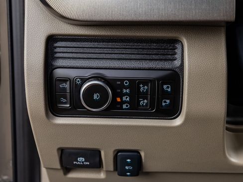 Used 2026 Ford F350 Platinum AWD/4WD image 21
