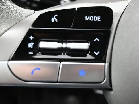 Used 2024 Hyundai Elantra SEL FWD image 19