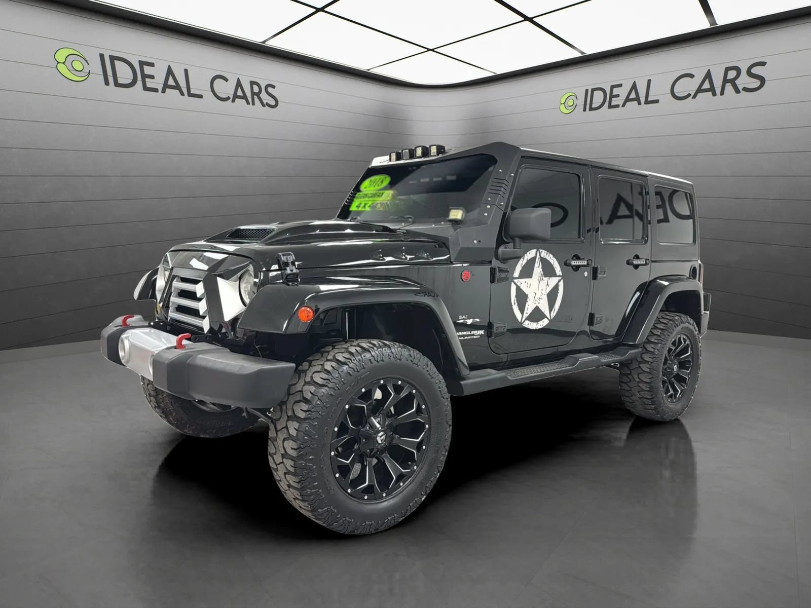 Used 2018 Jeep Wrangler Unlimited Sahara w/ Connectivity Group AWD/4WD image 1