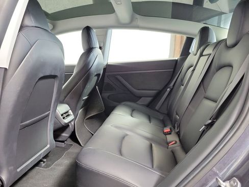 Used 2021 Tesla Model 3 Standard Range Plus image 20