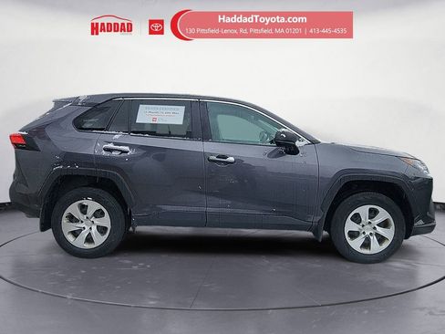 Certified 2022 Toyota RAV4 LE image 6