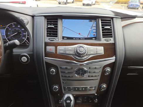 Used 2019 INFINITI QX80 Luxe w/ 22" Wheel Package image 15