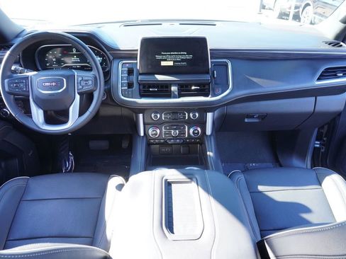 Certified 2023 GMC Yukon SLT w/ SLT Luxury Package image 12