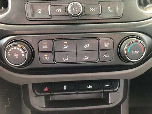 Used 2020 Chevrolet Colorado W/T w/ WT Convenience Package AWD/4WD image 23