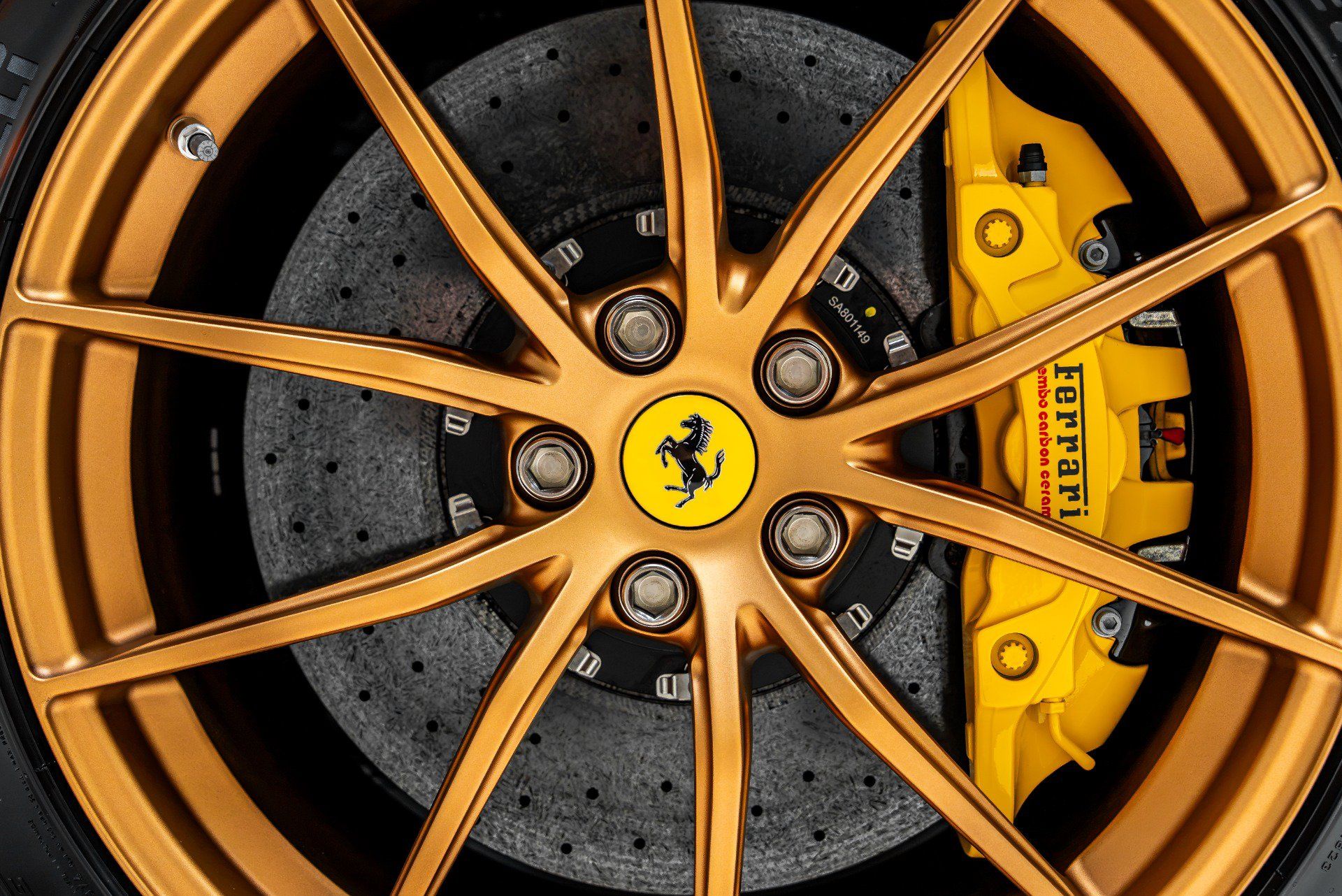 Used 2023 Ferrari 812 GTS RWD image 34