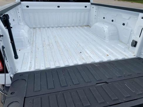 Used 2024 GMC Sierra 1500 SLE image 26