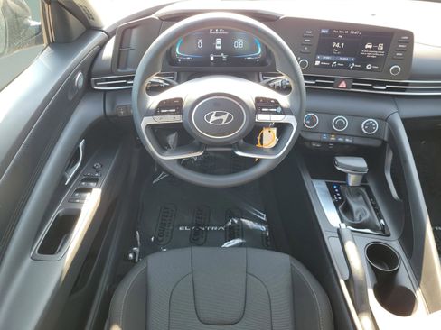 New 2026 Hyundai Elantra SE image 11