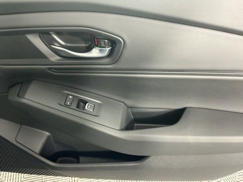 Used 2025 Honda Accord SE image 13