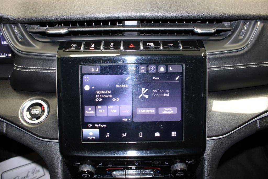 Used 2023 Jeep Grand Cherokee Altitude AWD/4WD image 14