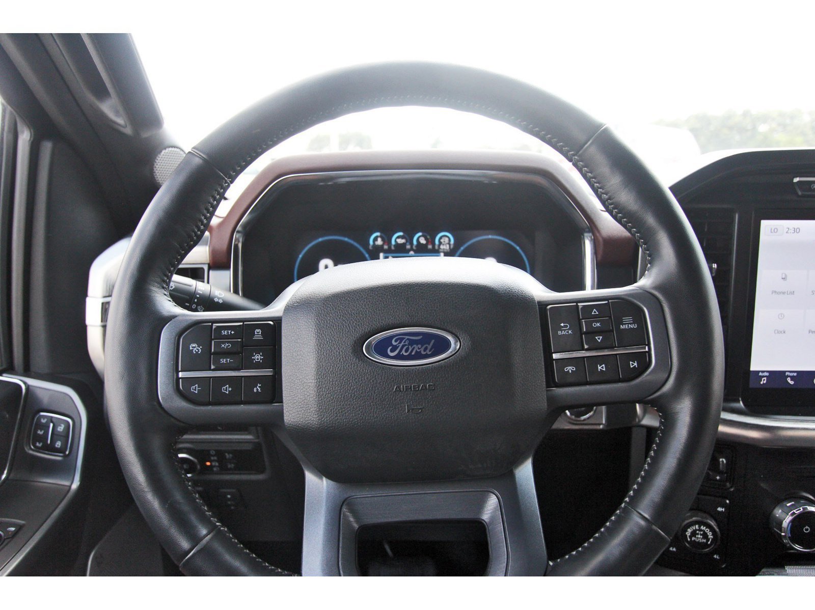Used 2023 Ford F150 Lariat w/ Equipment Group 502A High AWD/4WD image 16