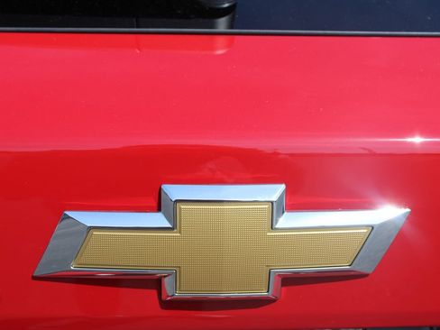 New 2026 Chevrolet Trax LT w/ Driver Confidence Package FWD image 17